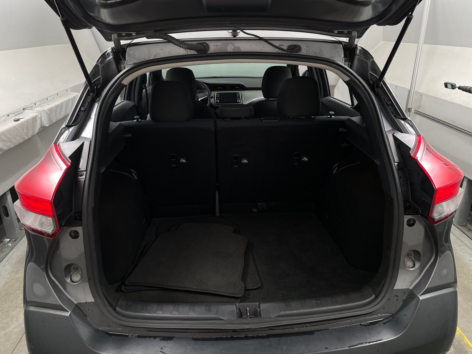 Thumbnail: 2019 Nissan Kicks - 7
