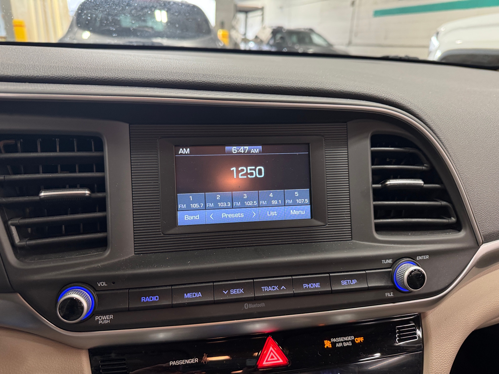 Thumbnail: 2020 Hyundai Elantra - 4