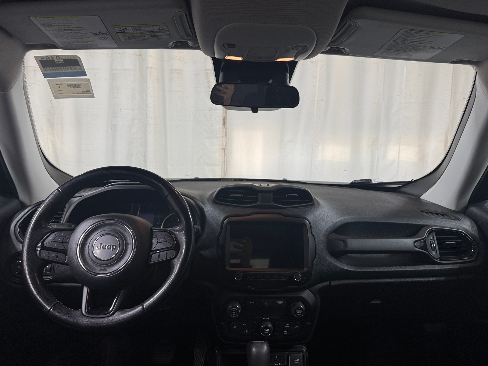 Thumbnail: 2020 Jeep Renegade - 3