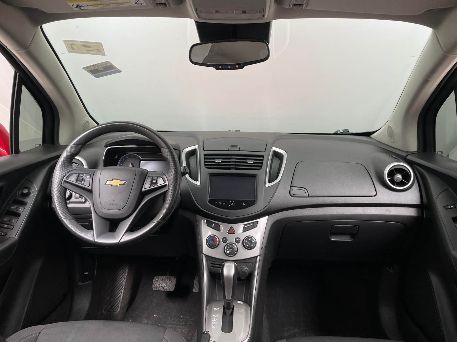 Thumbnail: 2016 Chevrolet Trax - 3