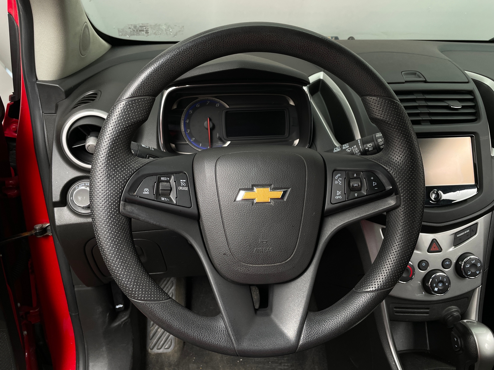 Thumbnail: 2016 Chevrolet Trax - 5