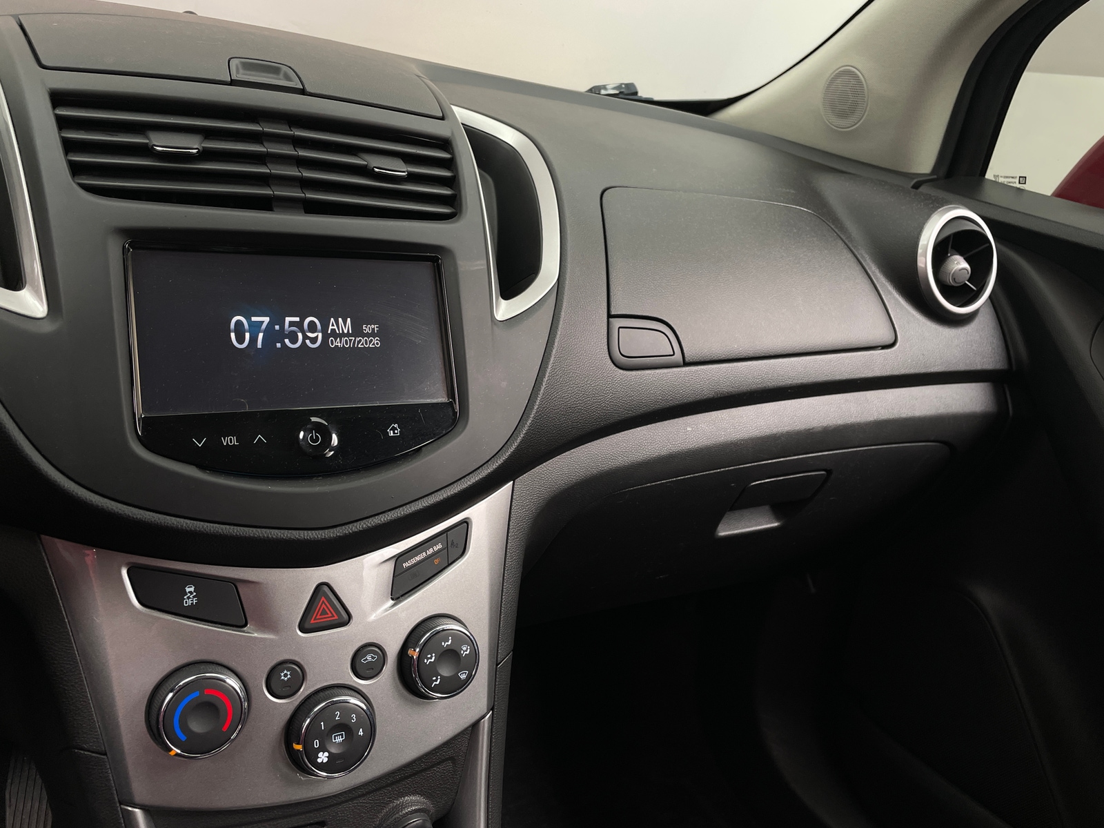 Thumbnail: 2016 Chevrolet Trax - 4