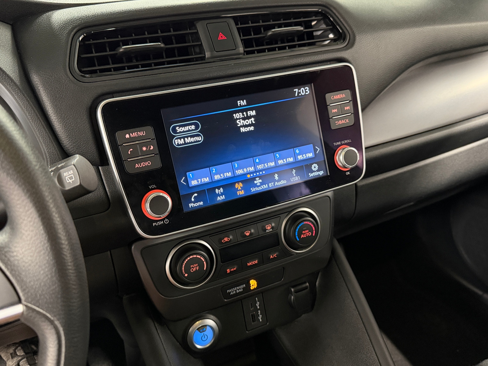 Thumbnail: 2023 Nissan Leaf - 4