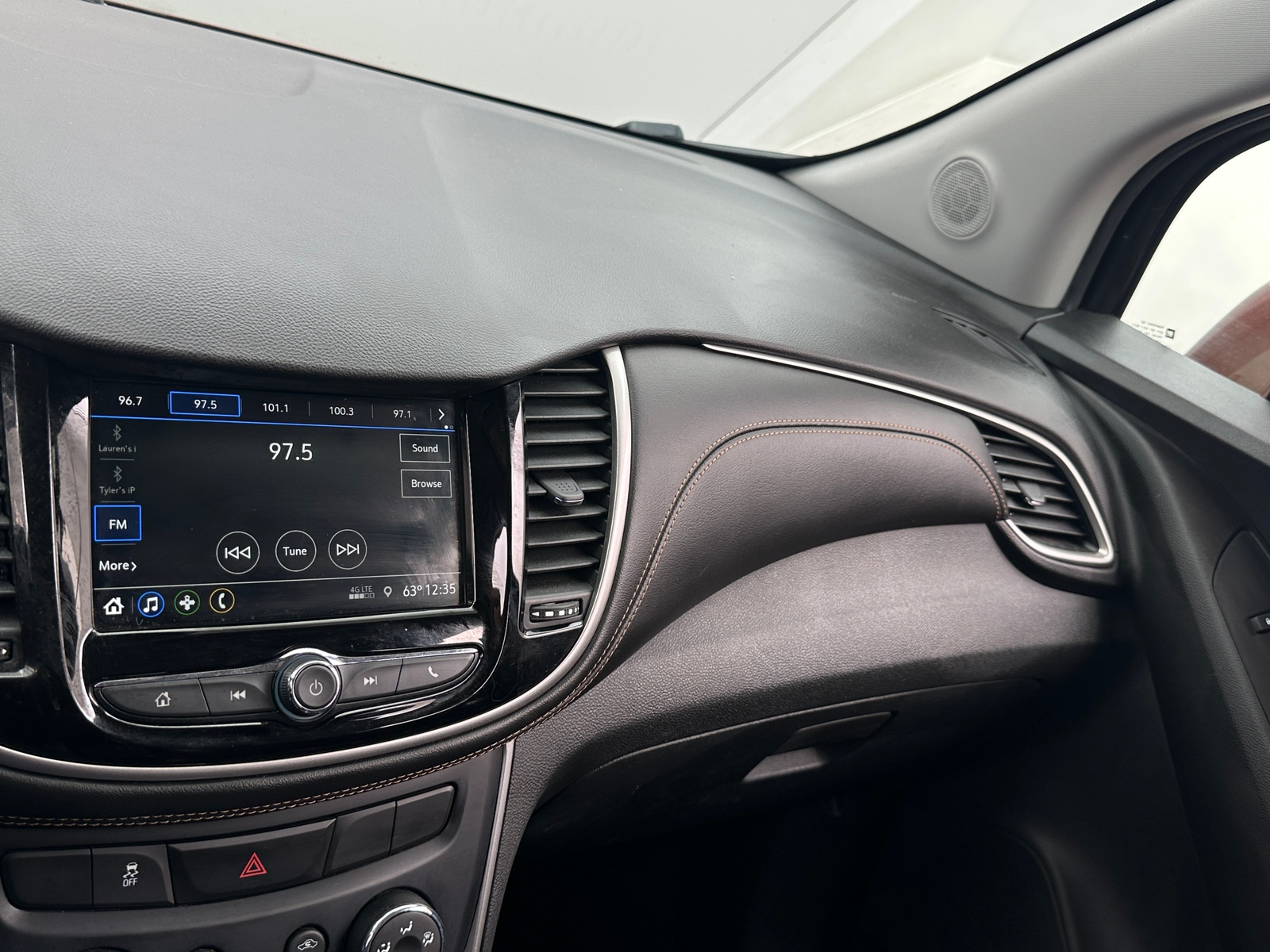 Thumbnail: 2019 Chevrolet Trax - 4