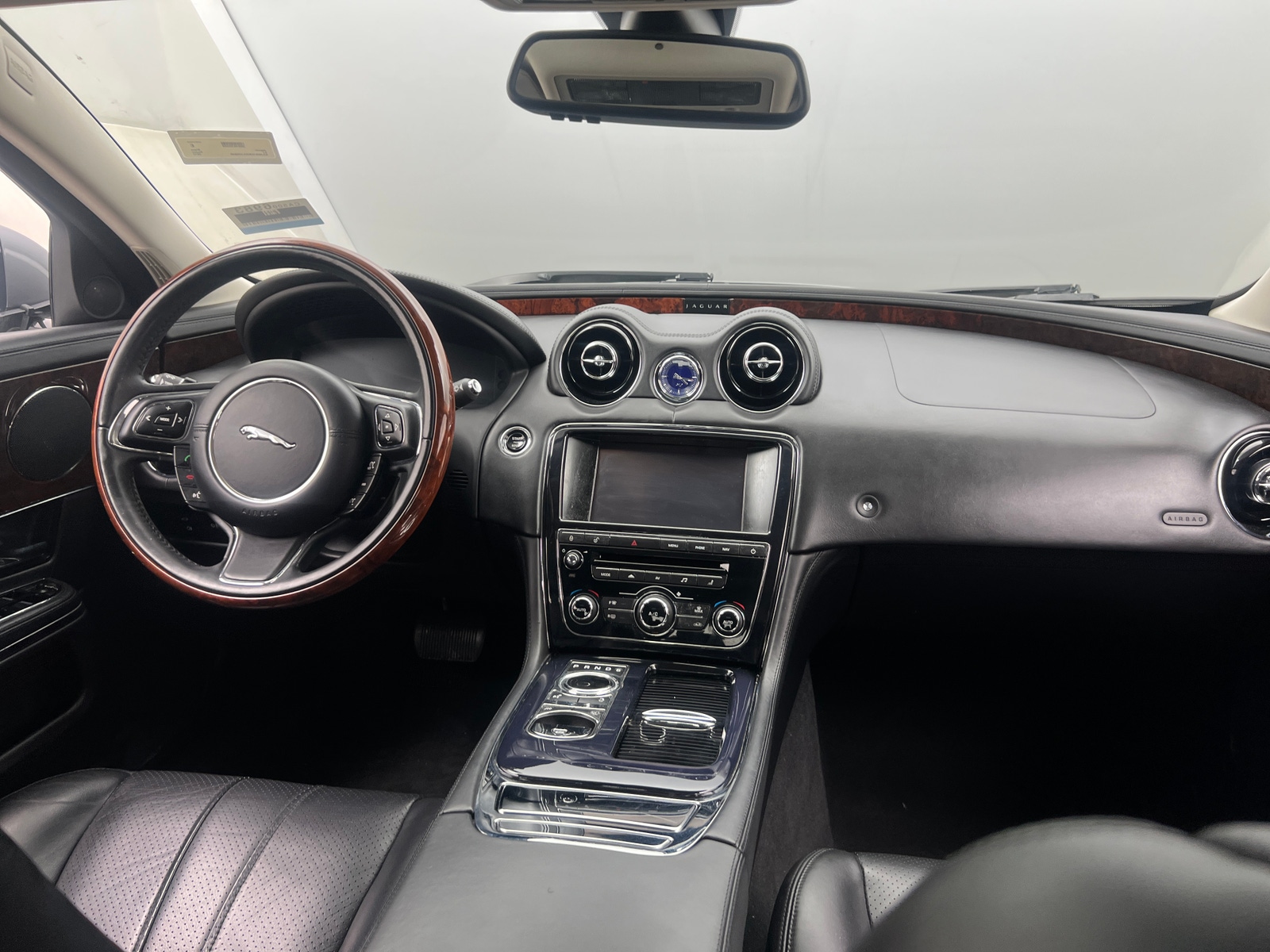 Thumbnail: 2012 Jaguar XJ - 2