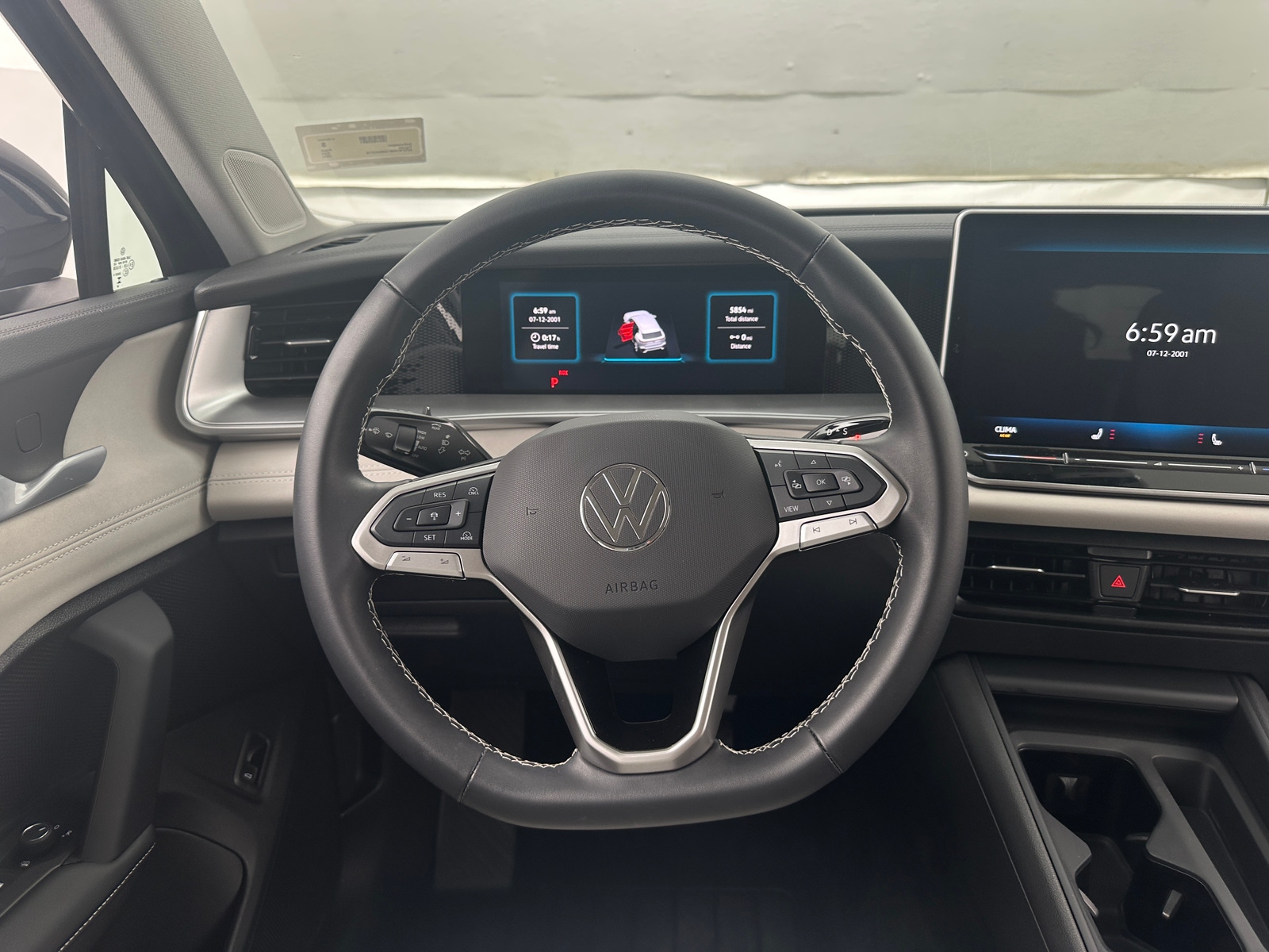 Thumbnail: 2025 Volkswagen Tiguan - 4