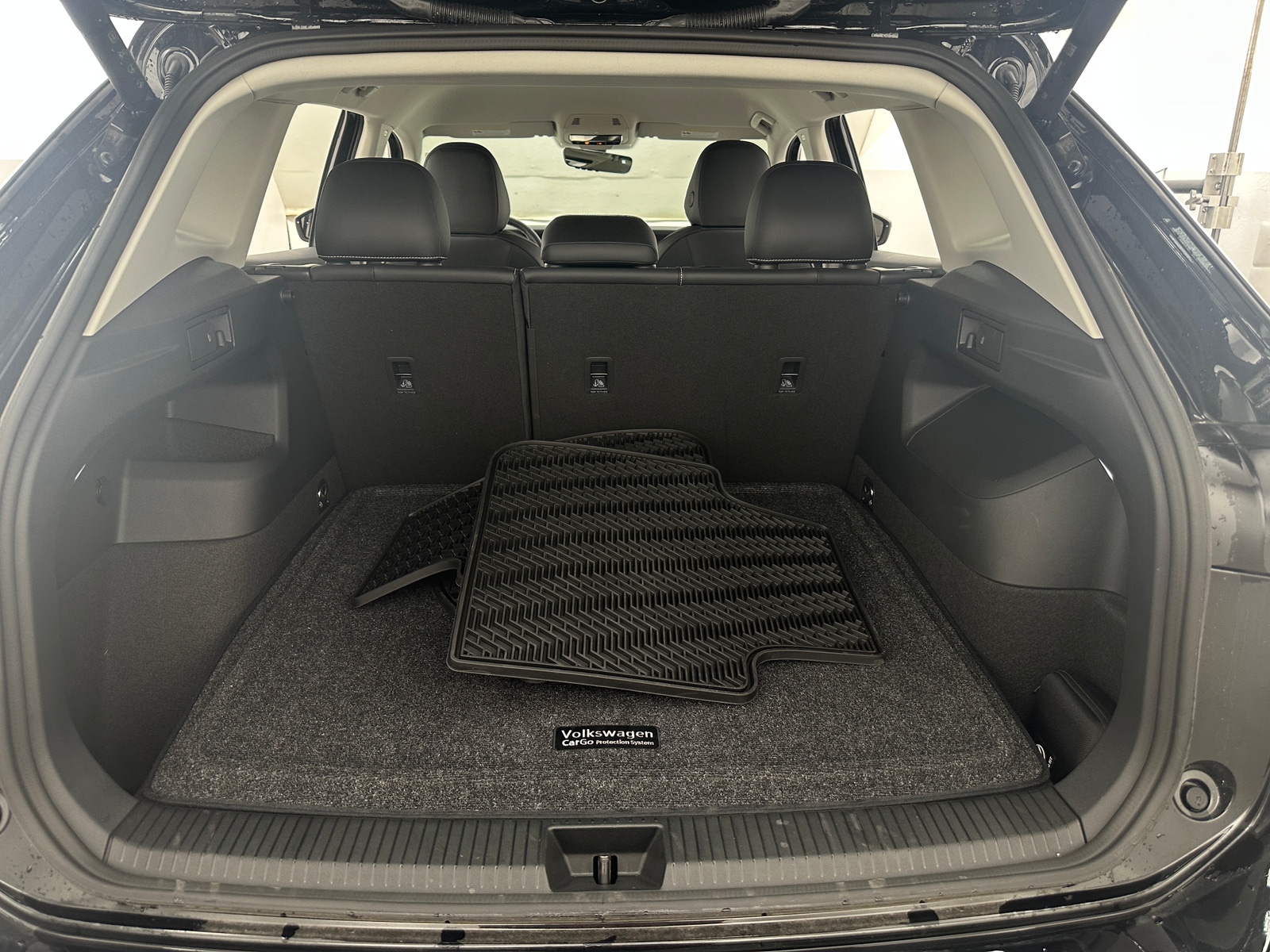 Thumbnail: 2025 Volkswagen Tiguan - 6