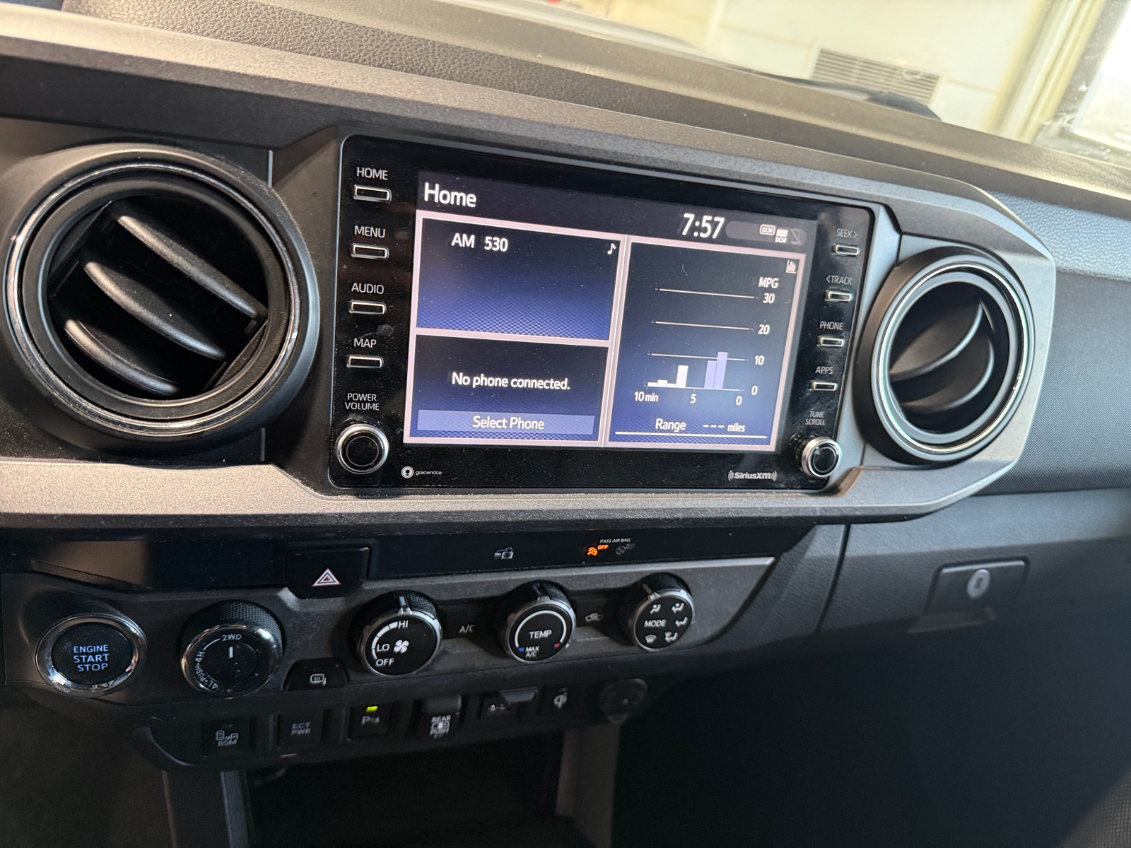 Thumbnail: 2020 Toyota Tacoma - 4