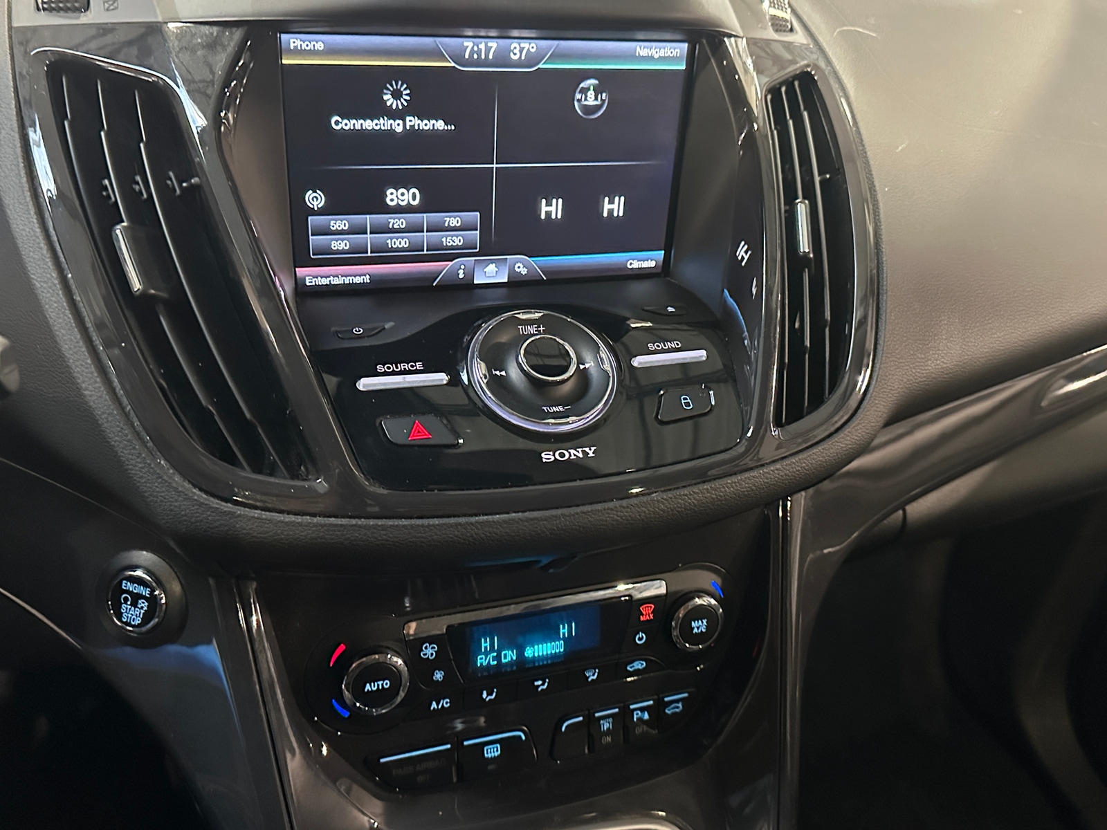 Thumbnail: 2013 Ford Escape - 3