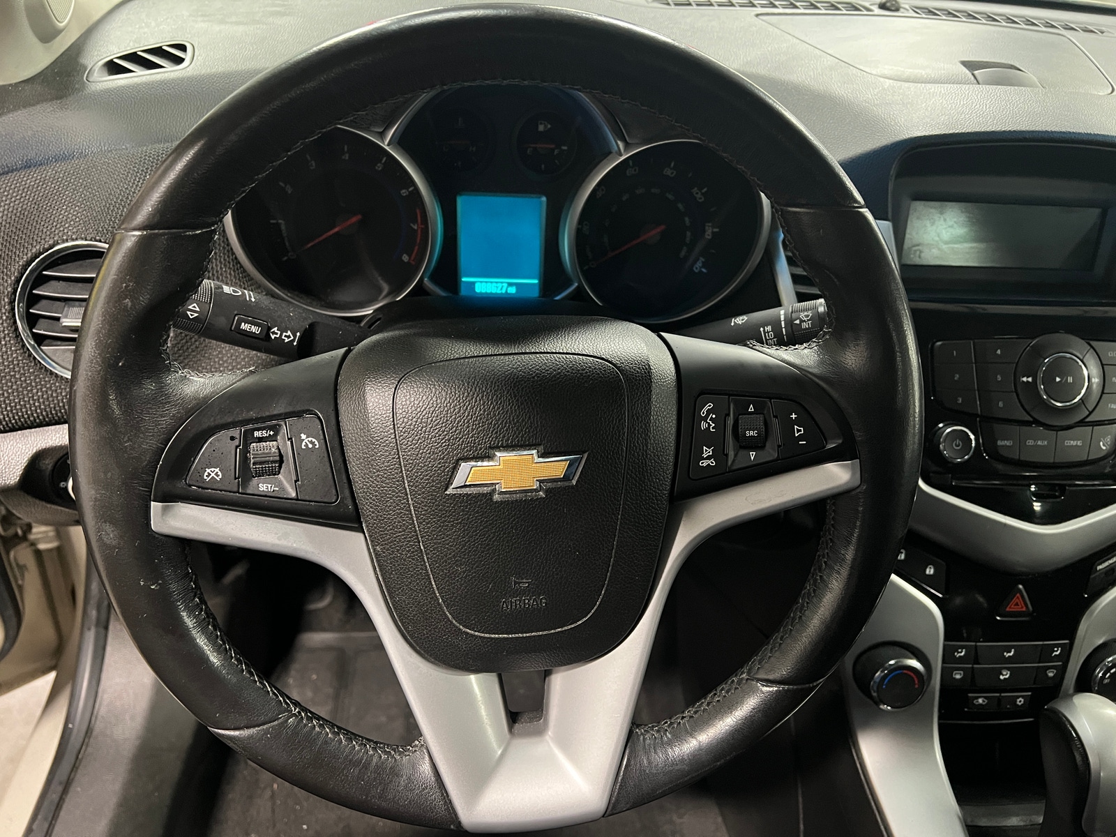 Thumbnail: 2014 Chevrolet Cruze - 5