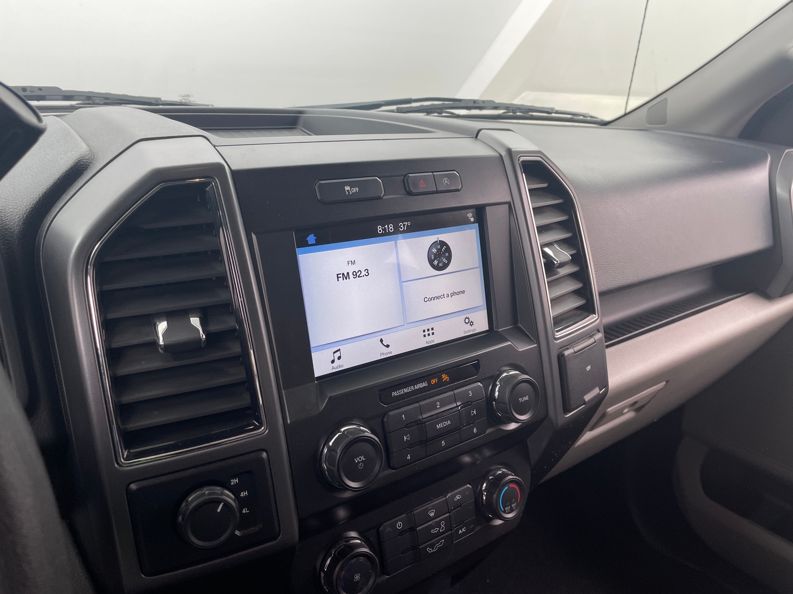 Thumbnail: 2019 Ford Econoline - 4