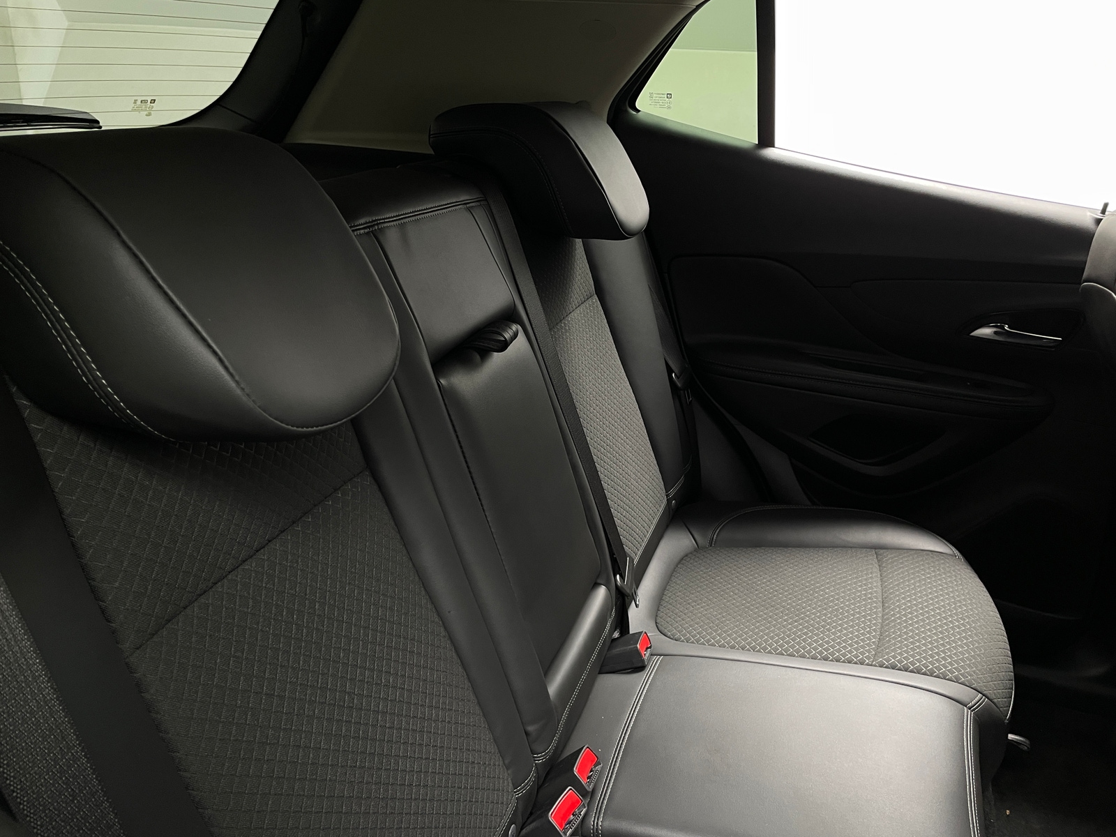 Thumbnail: 2022 Buick Encore - 5