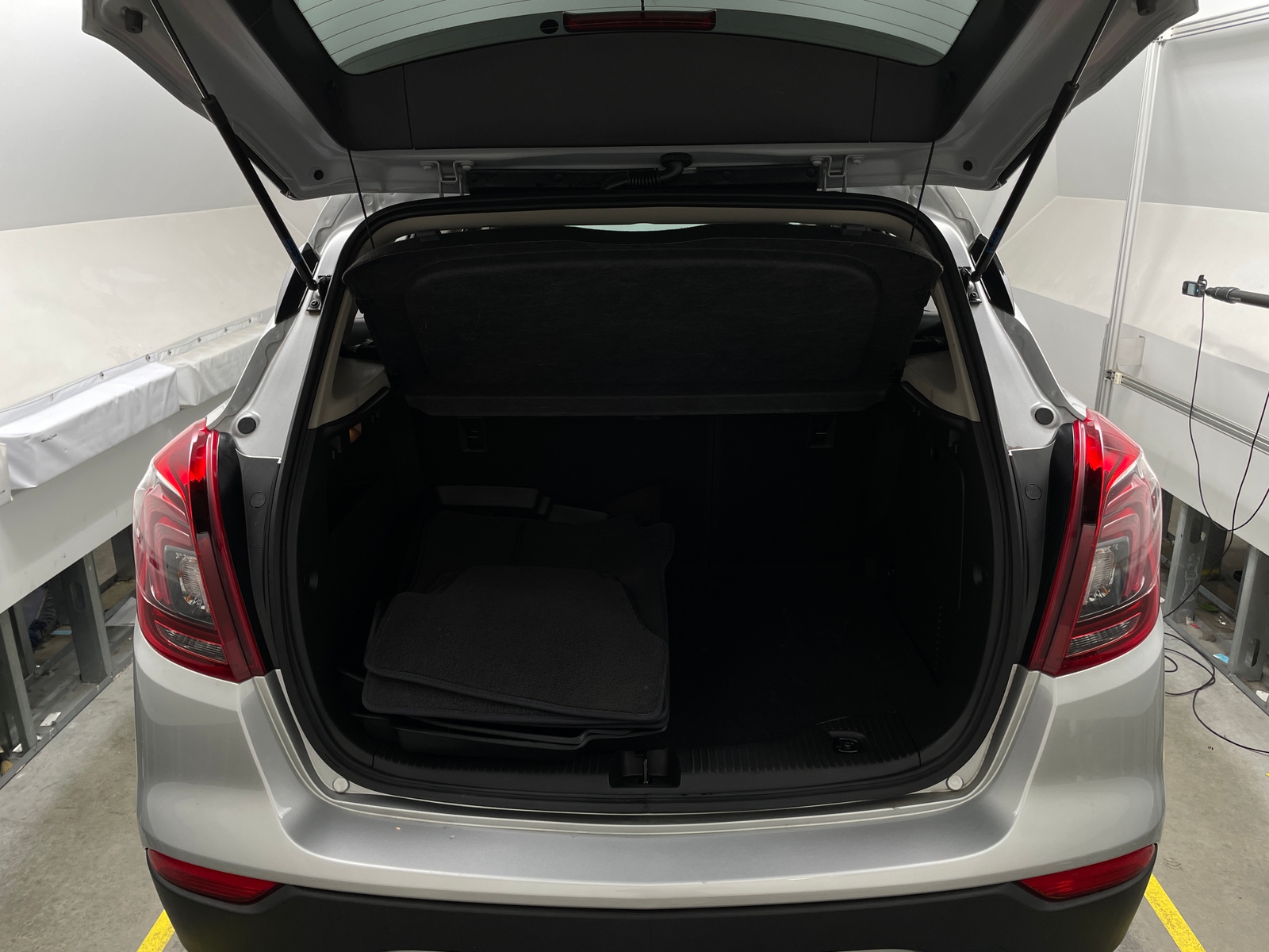 Thumbnail: 2022 Buick Encore - 6