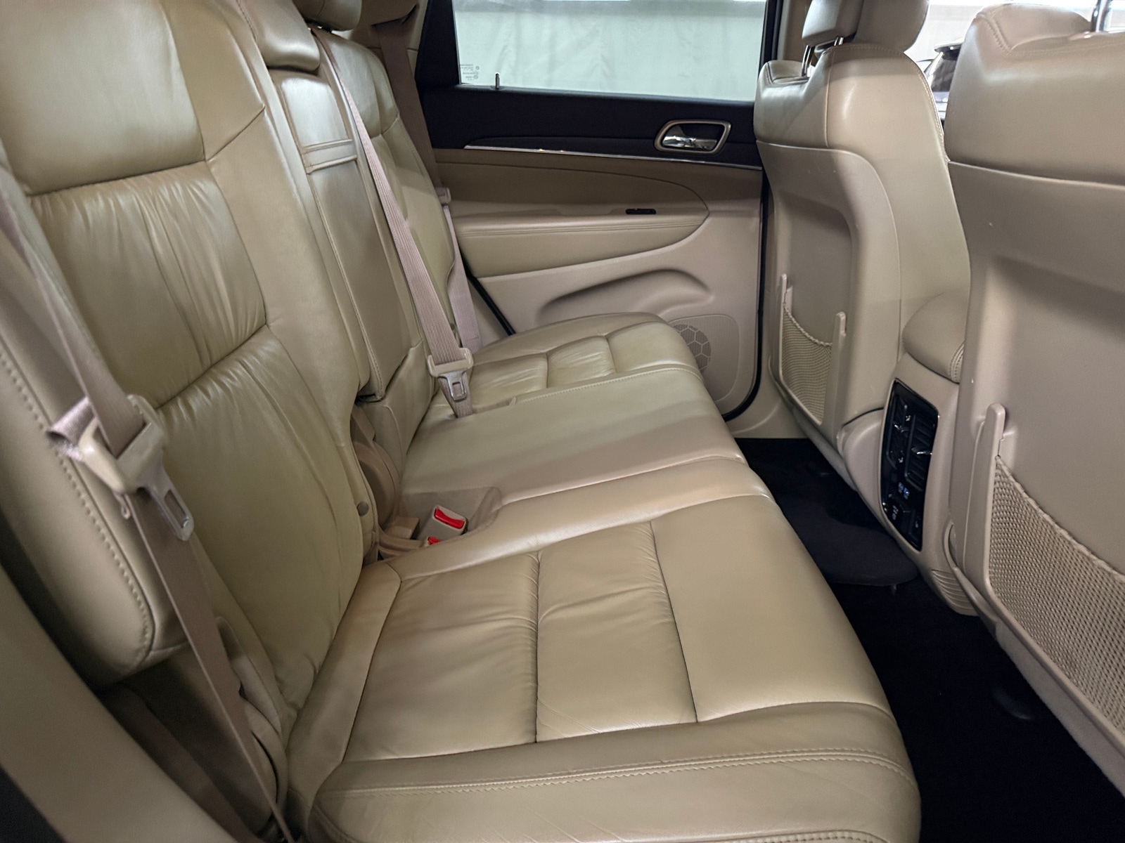 Thumbnail: 2015 Jeep Grand Cherokee - 5