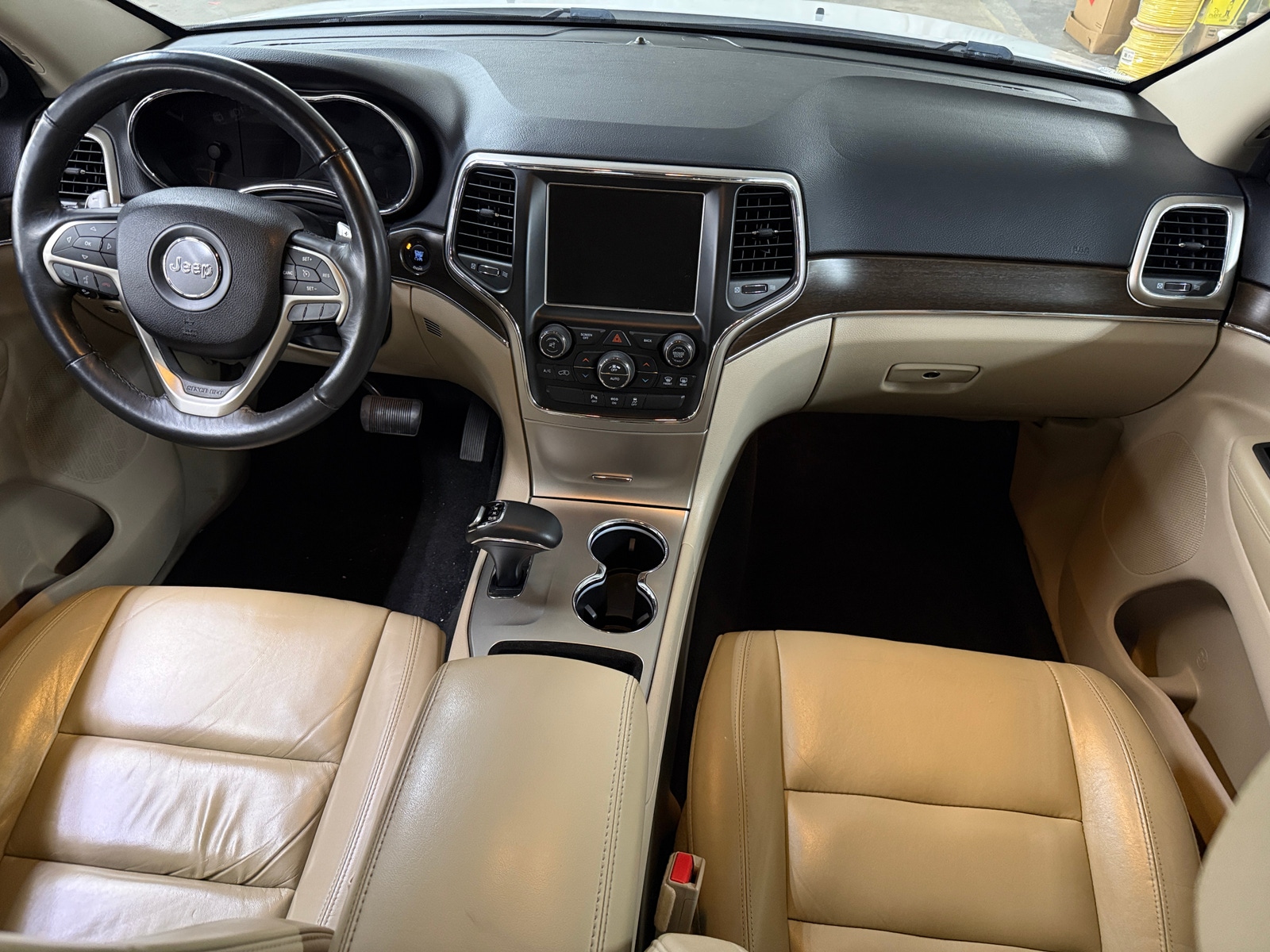 Thumbnail: 2015 Jeep Grand Cherokee - 2