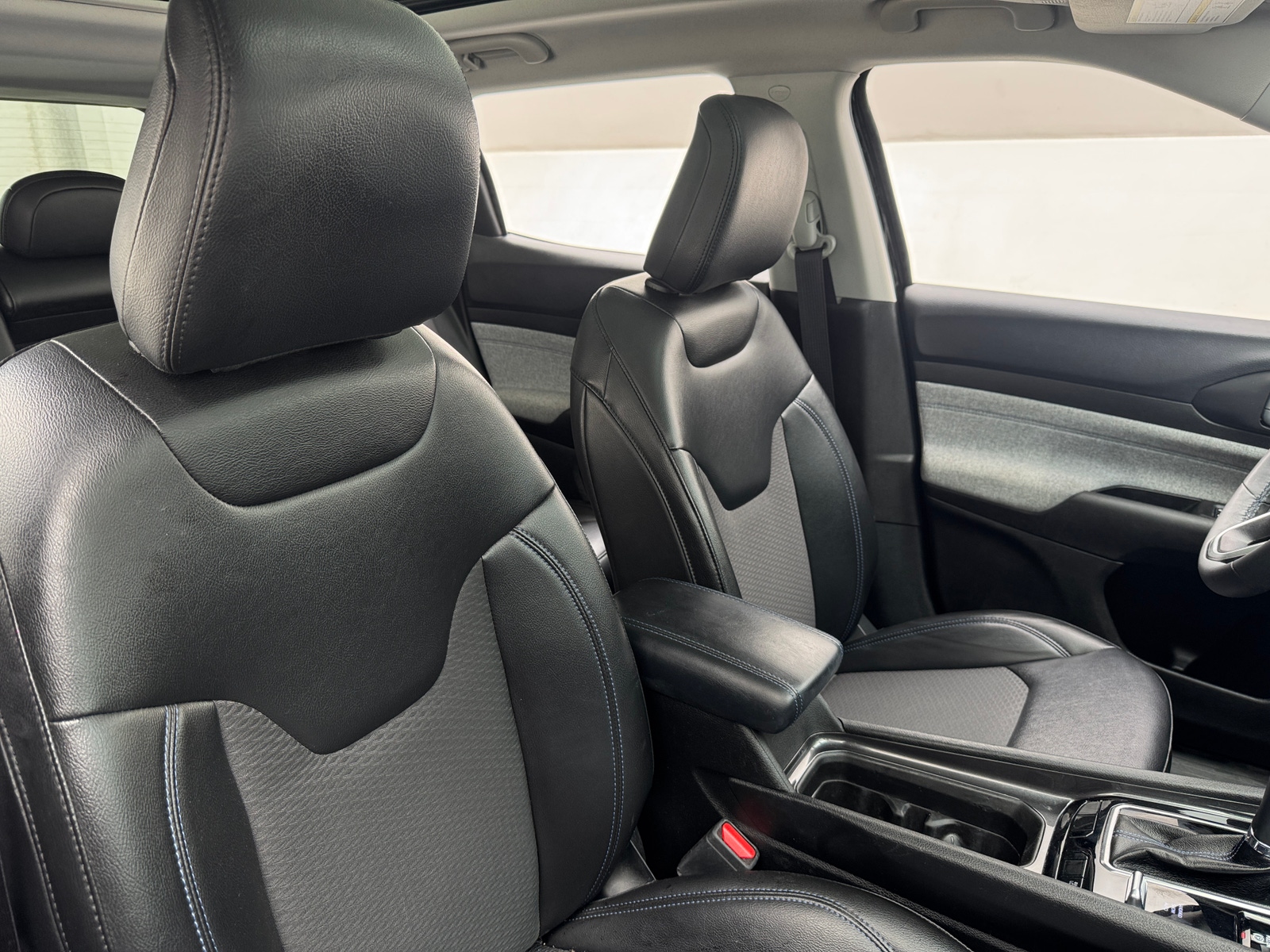 Thumbnail: 2022 Jeep Compass - 2