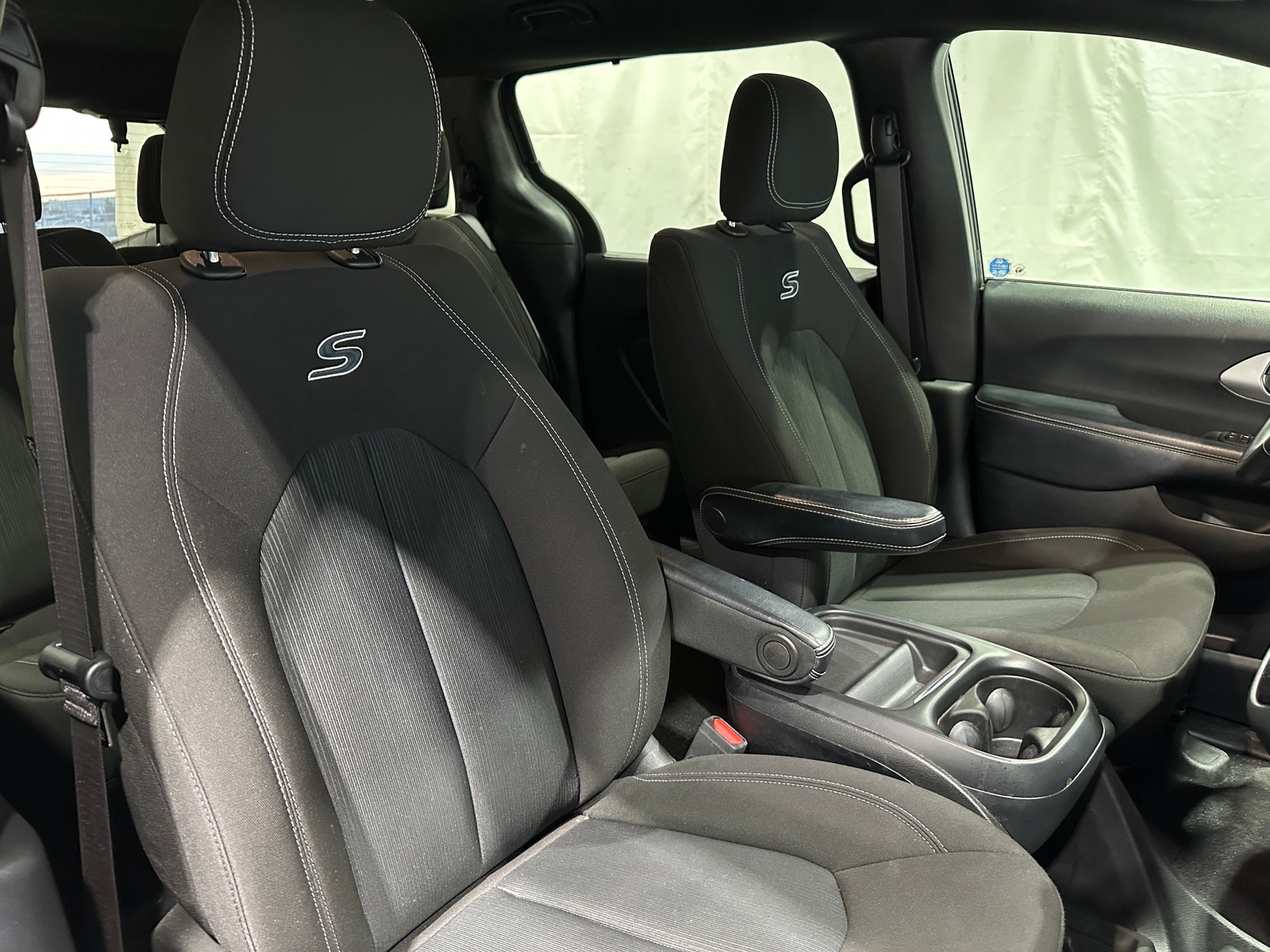 Thumbnail: 2020 Chrysler Pacifica - 2