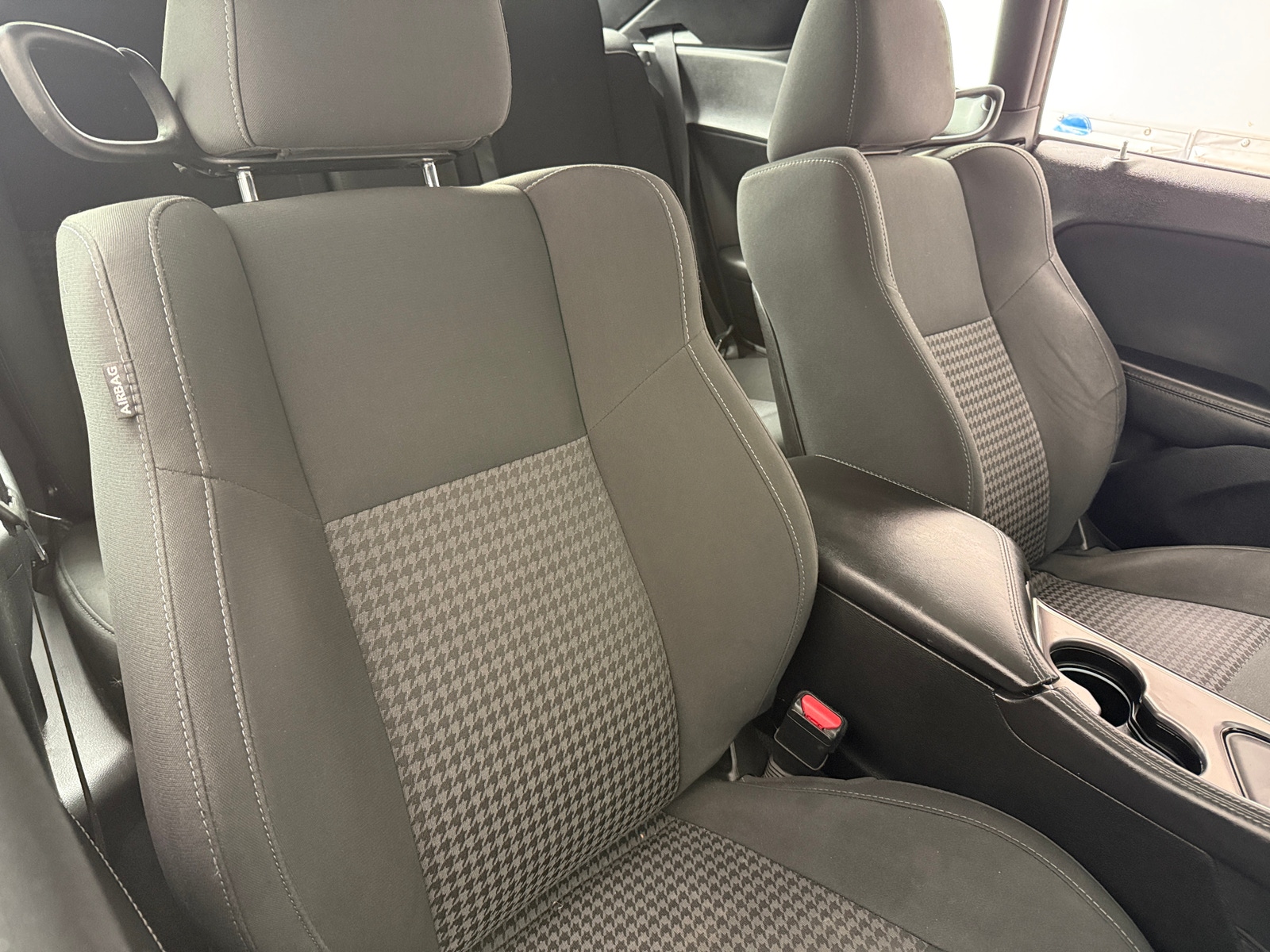 Thumbnail: 2019 Dodge Challenger - 2