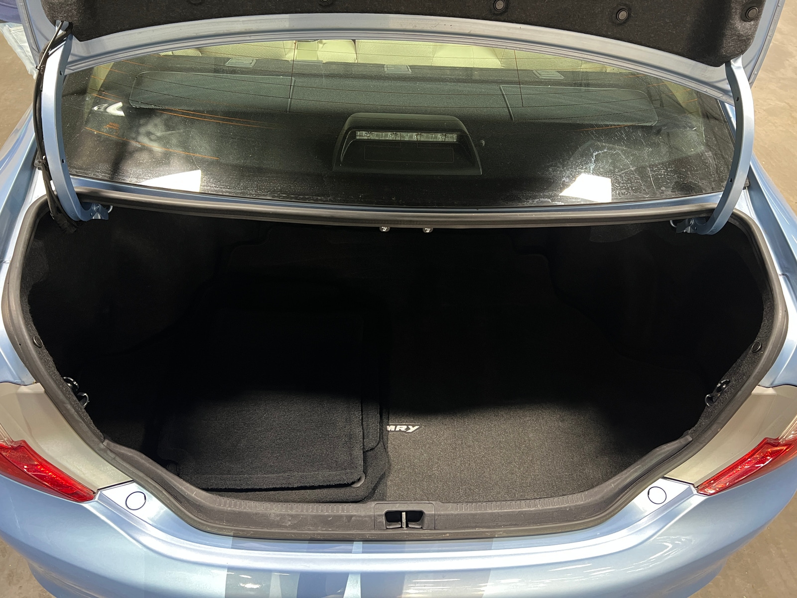 Thumbnail: 2012 Toyota Camry - 7