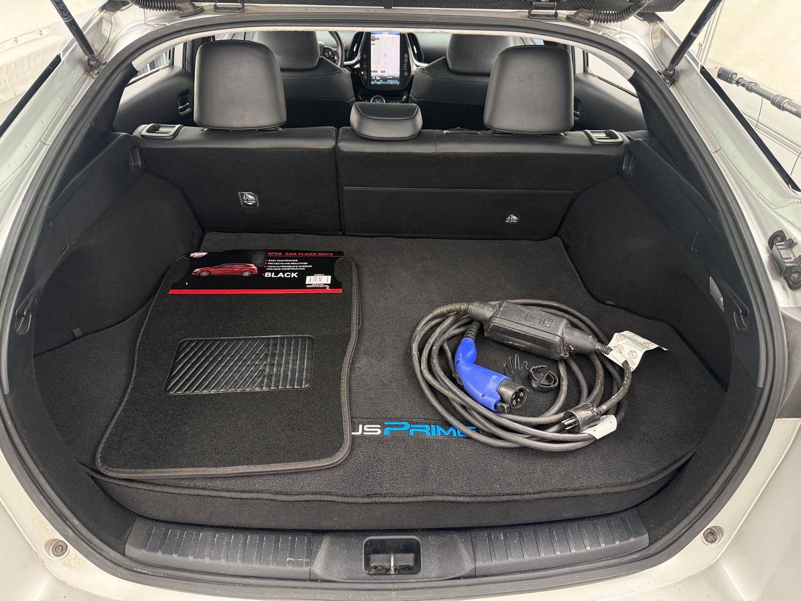 Thumbnail: 2020 Toyota Prius Prime - 6