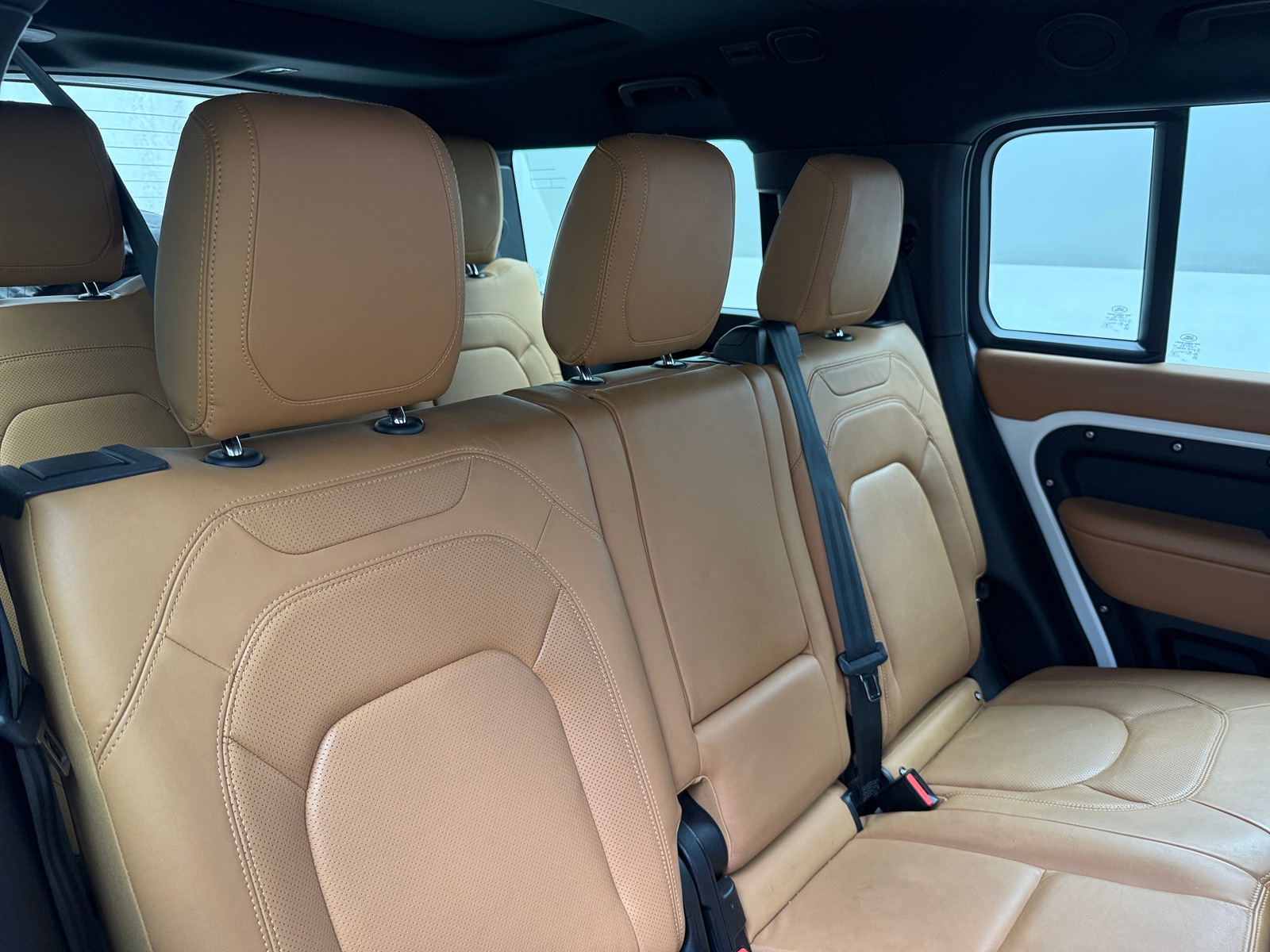 Thumbnail: 2024 Land Rover Defender - 5