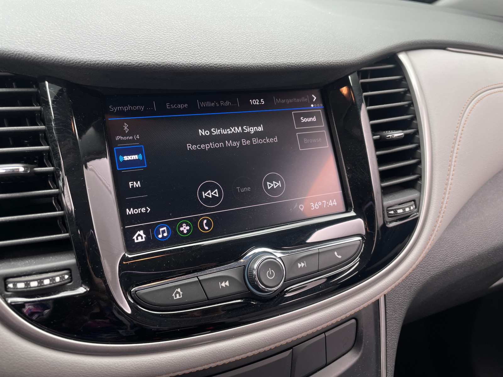 Thumbnail: 2020 Chevrolet Trax - 4