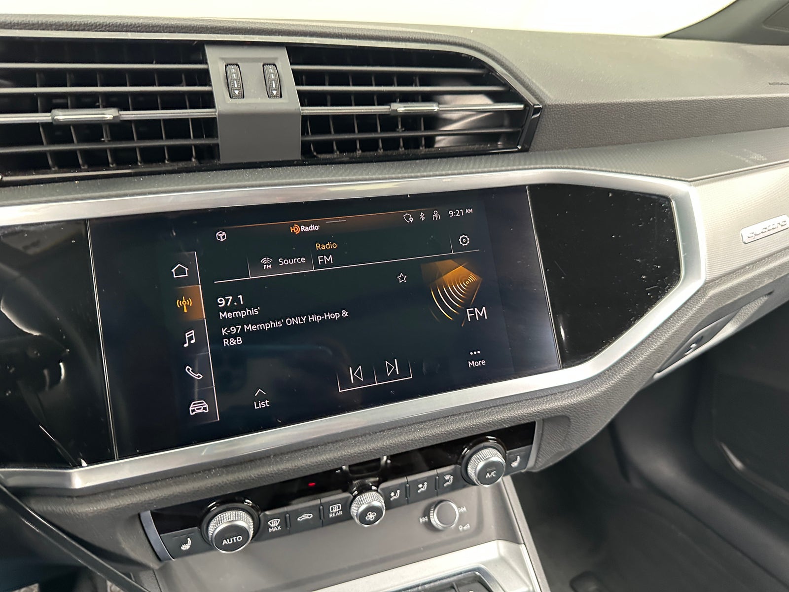 Thumbnail: 2022 Audi Q3 - 3