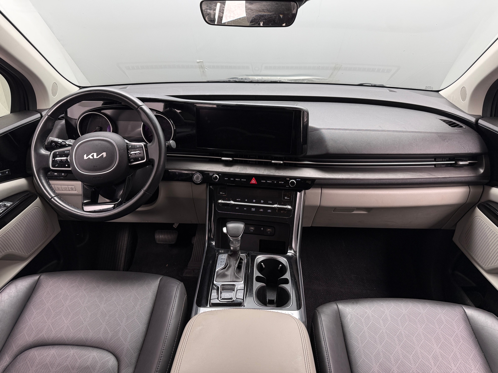 Thumbnail: 2022 Kia Carnival - 2