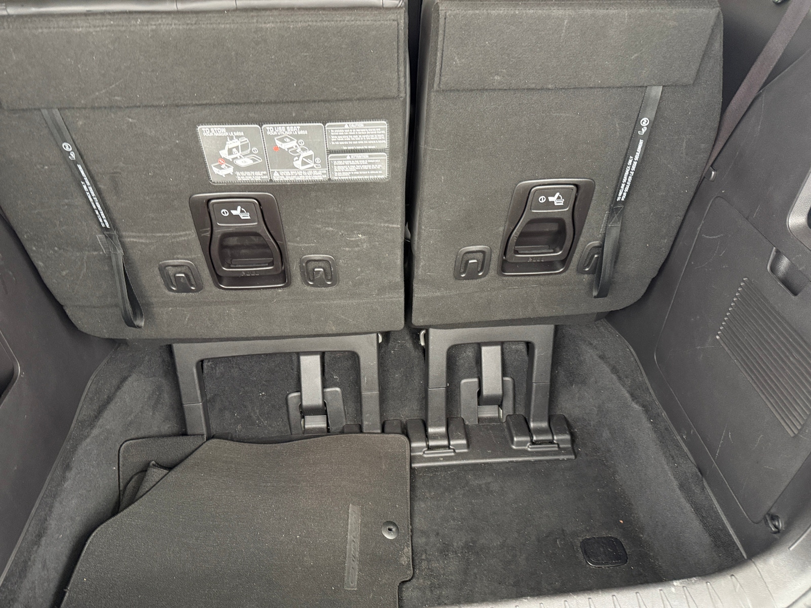 Thumbnail: 2022 Kia Carnival - 6