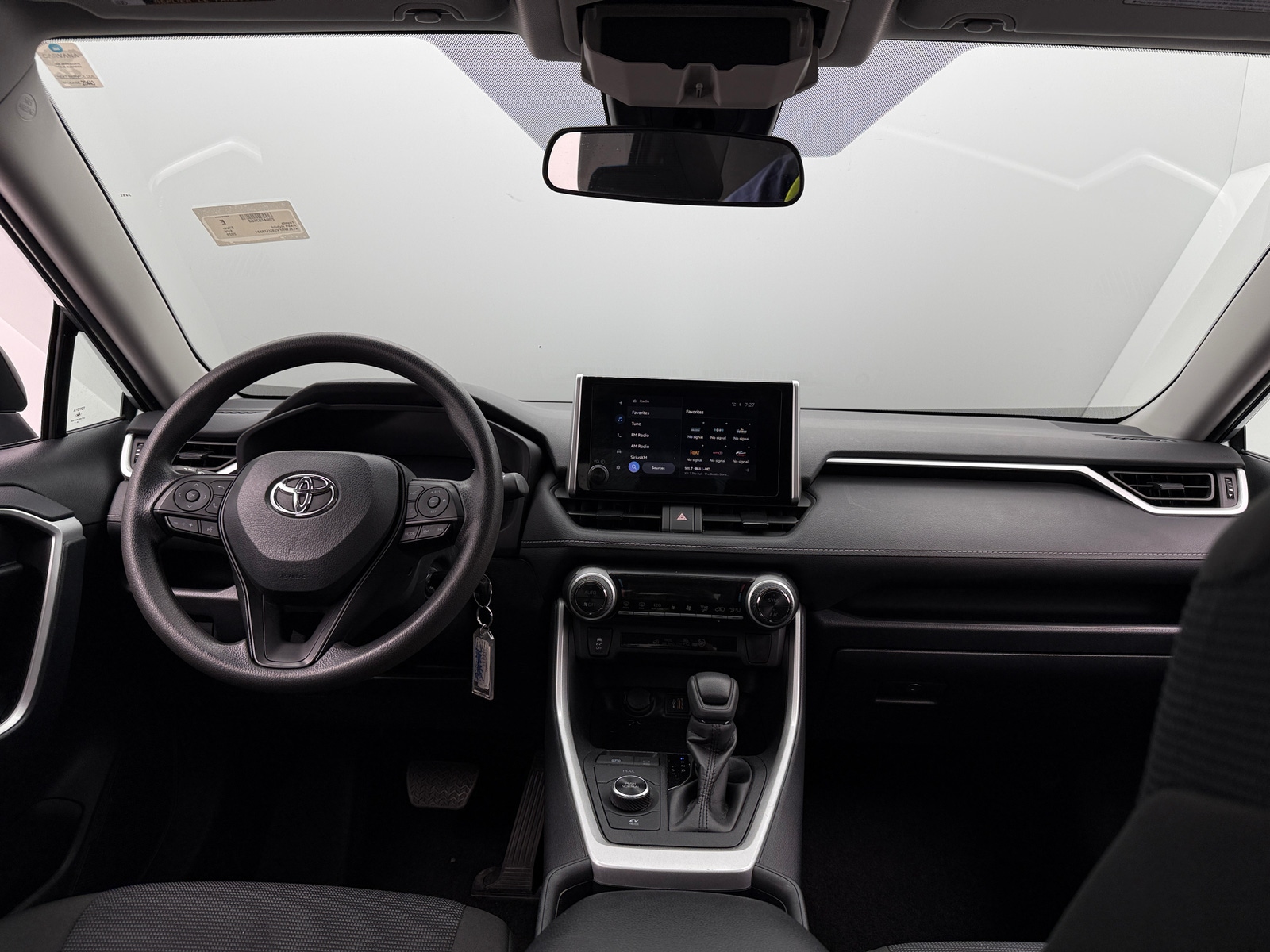 Thumbnail: 2025 Toyota RAV4 - 3