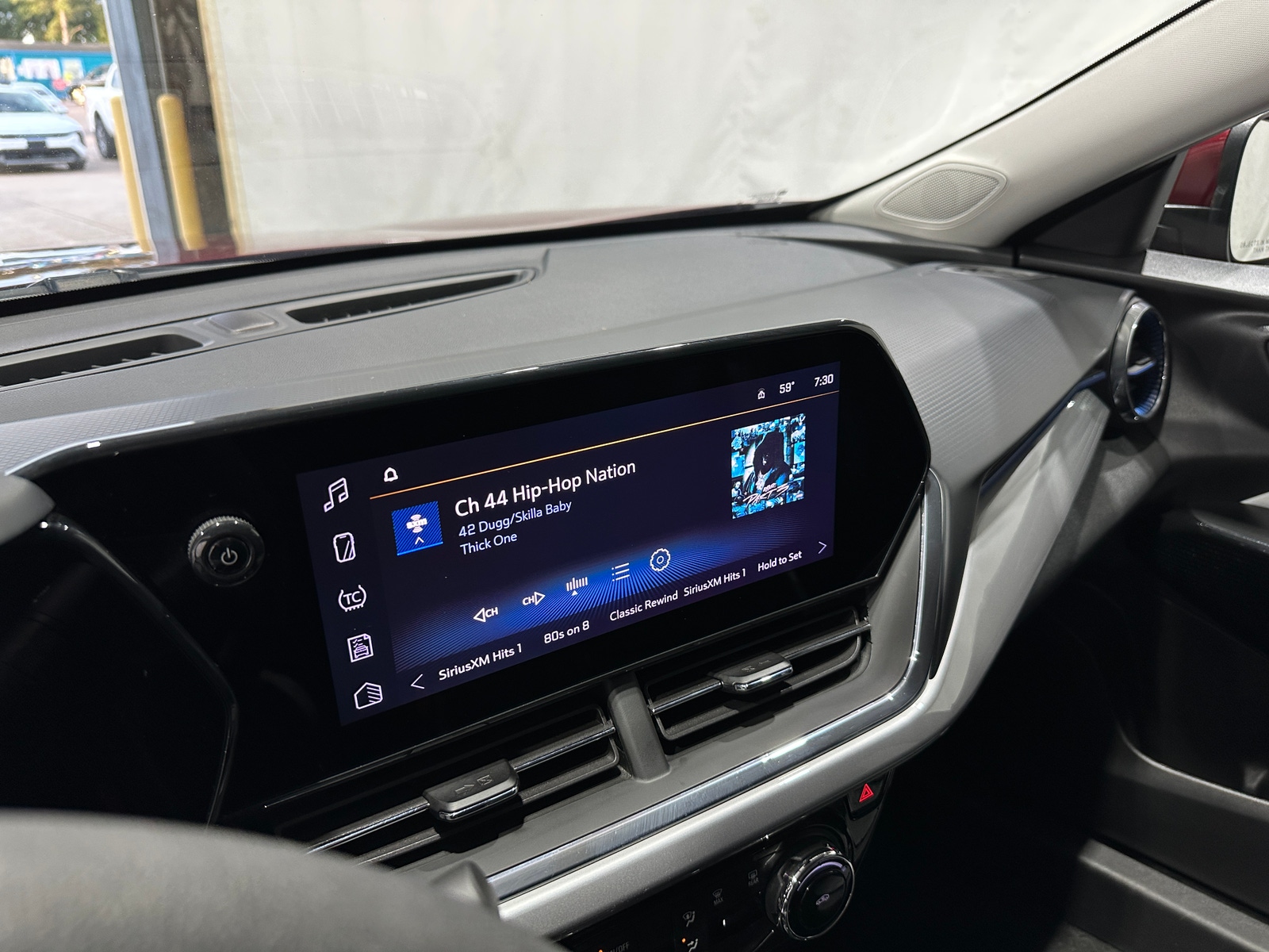 Thumbnail: 2025 Chevrolet Trax - 4