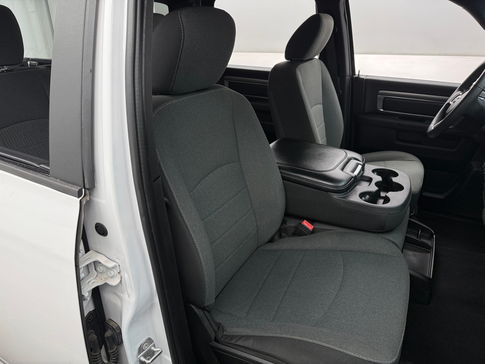 Thumbnail: 2021 RAM 1500 Classic - 2