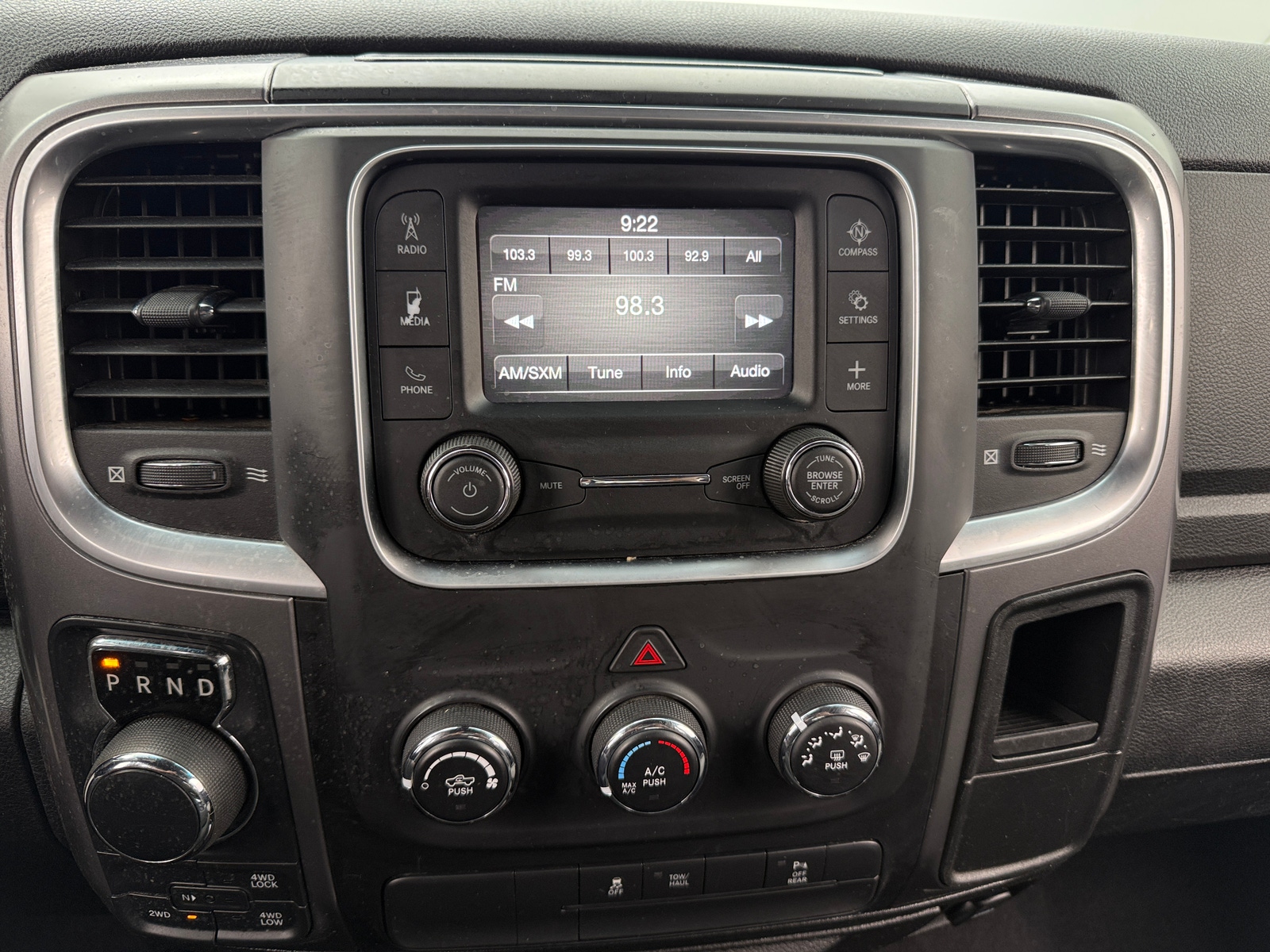 Thumbnail: 2021 RAM 1500 Classic - 4