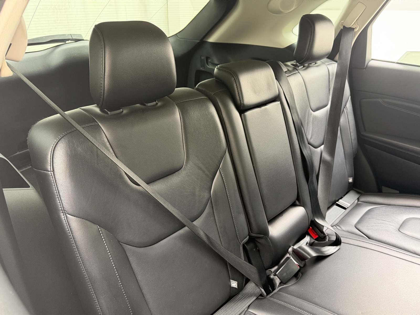 Thumbnail: 2021 Ford Edge - 5