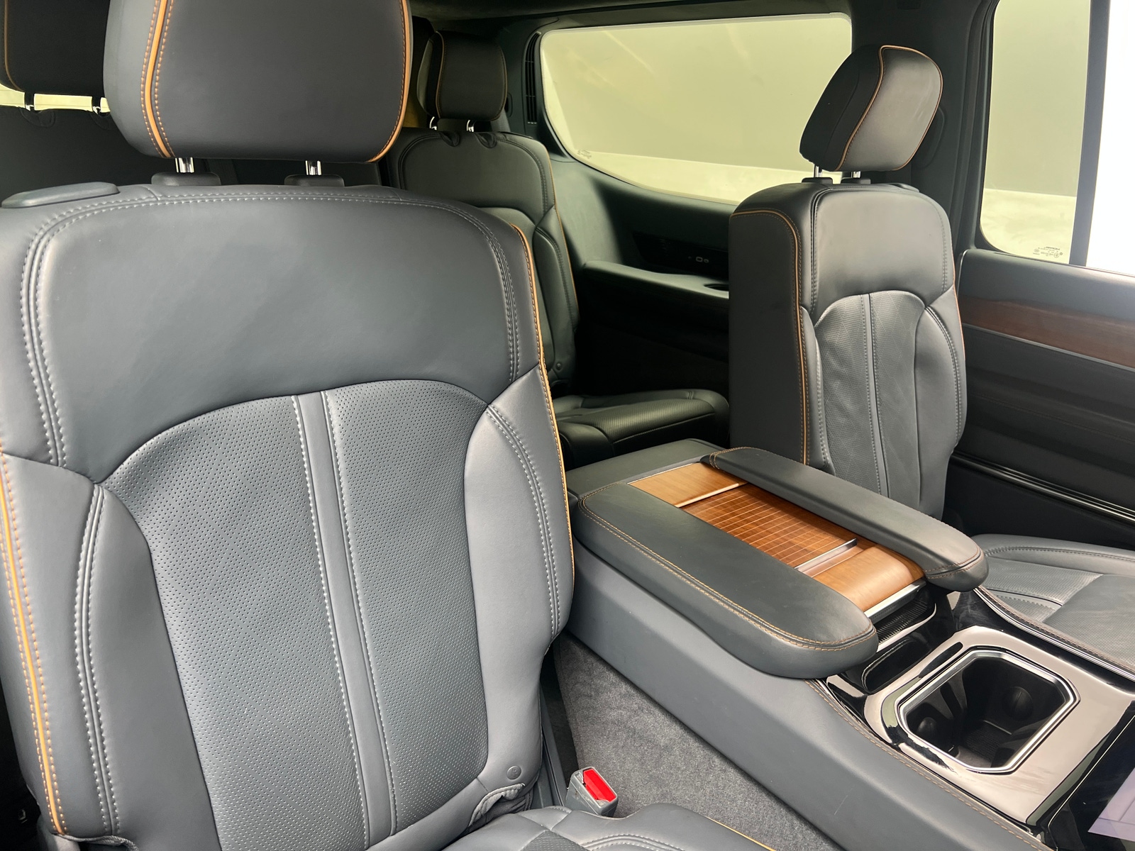 Thumbnail: 2023 Jeep Grand Wagoneer - 5