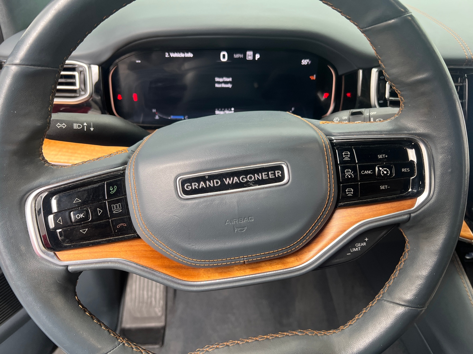 Thumbnail: 2023 Jeep Grand Wagoneer - 4