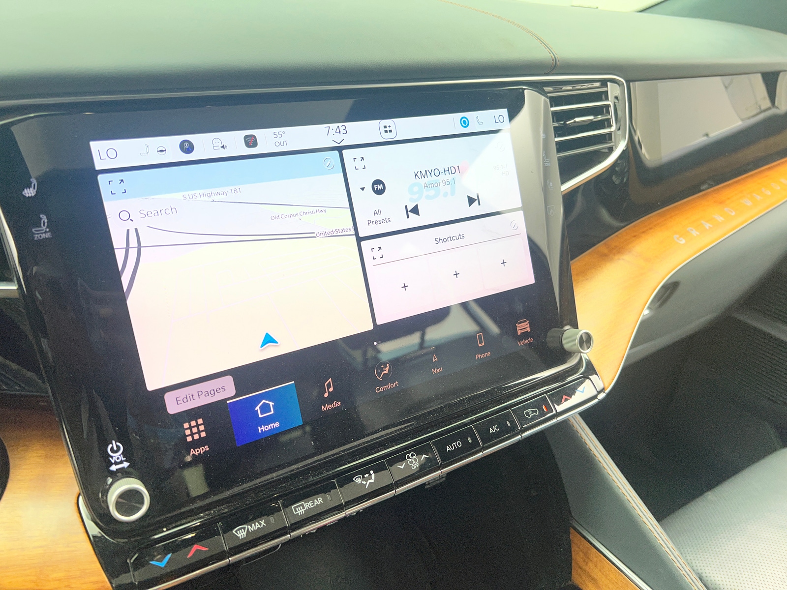 Thumbnail: 2023 Jeep Grand Wagoneer - 3