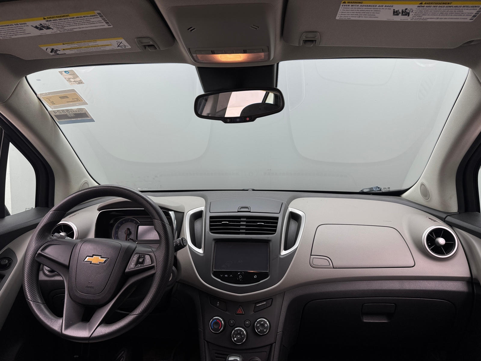 Thumbnail: 2015 Chevrolet Trax - 3