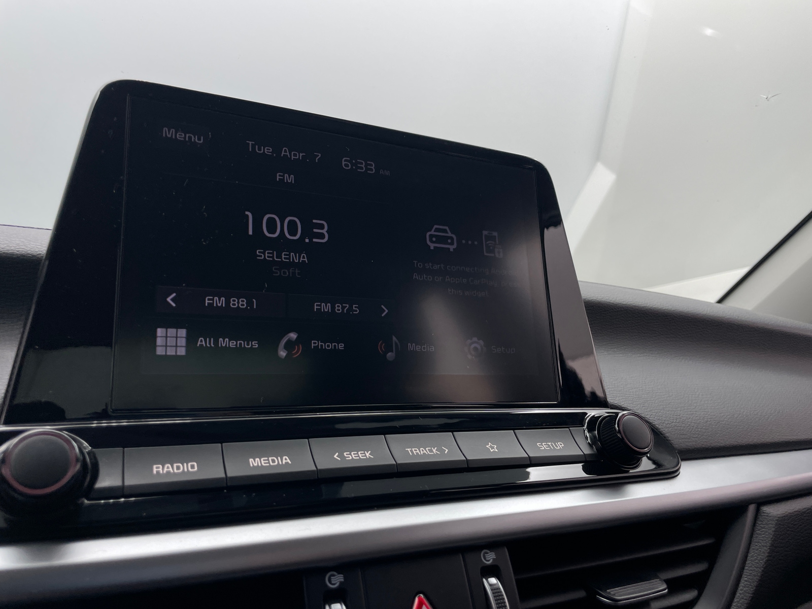 Thumbnail: 2024 Kia Forte - 4