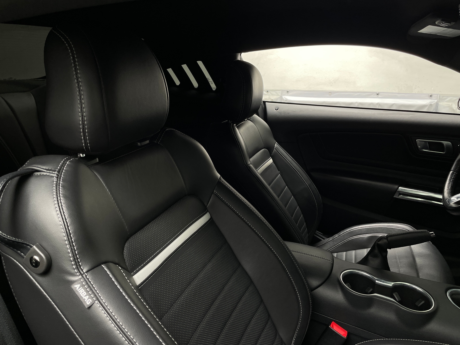 Thumbnail: 2022 Ford Mustang - 2