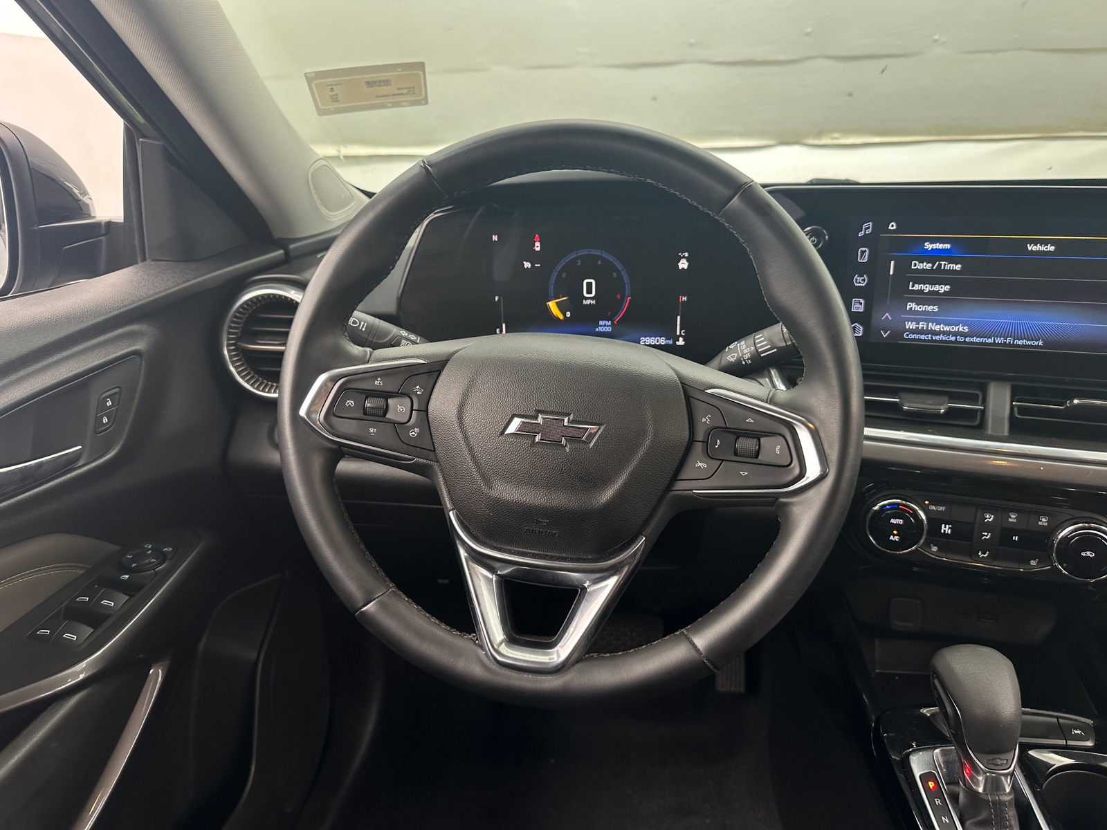 Thumbnail: 2025 Chevrolet Trax - 4