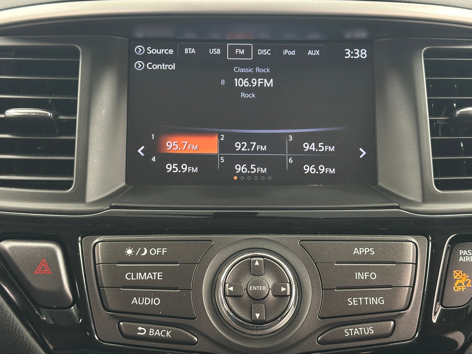 Thumbnail: 2018 Nissan Pathfinder - 4