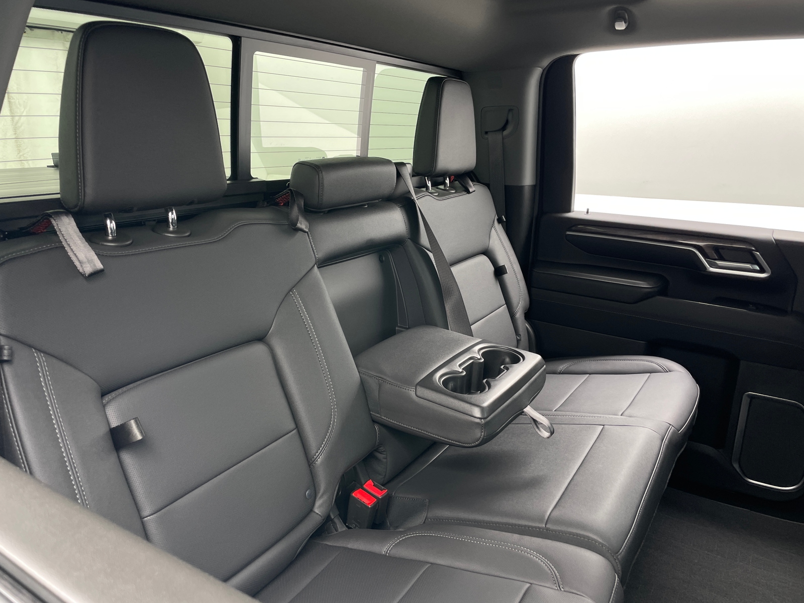 Thumbnail: 2024 Chevrolet Silverado 2500 - 5