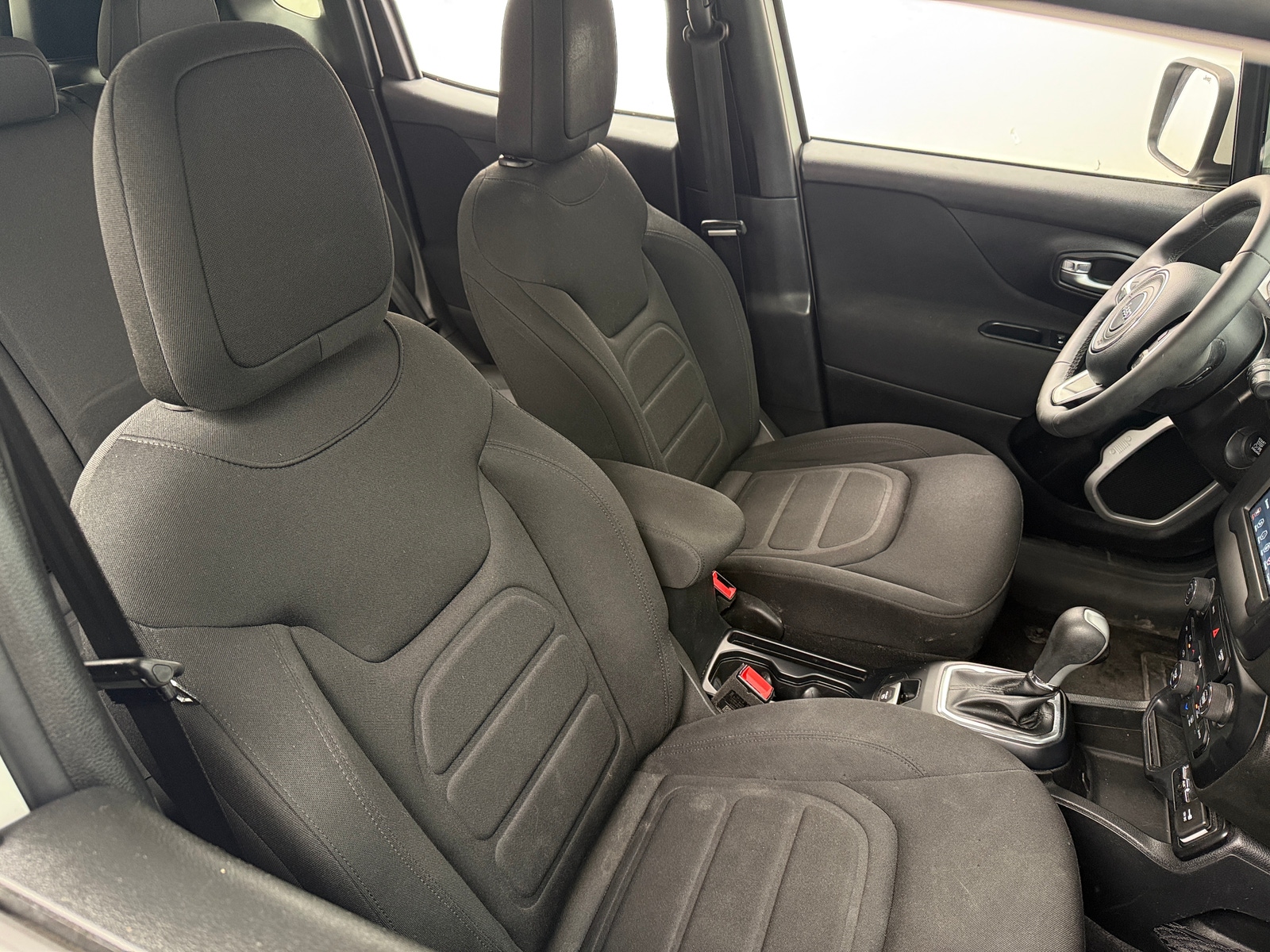 Thumbnail: 2019 Jeep Renegade - 2