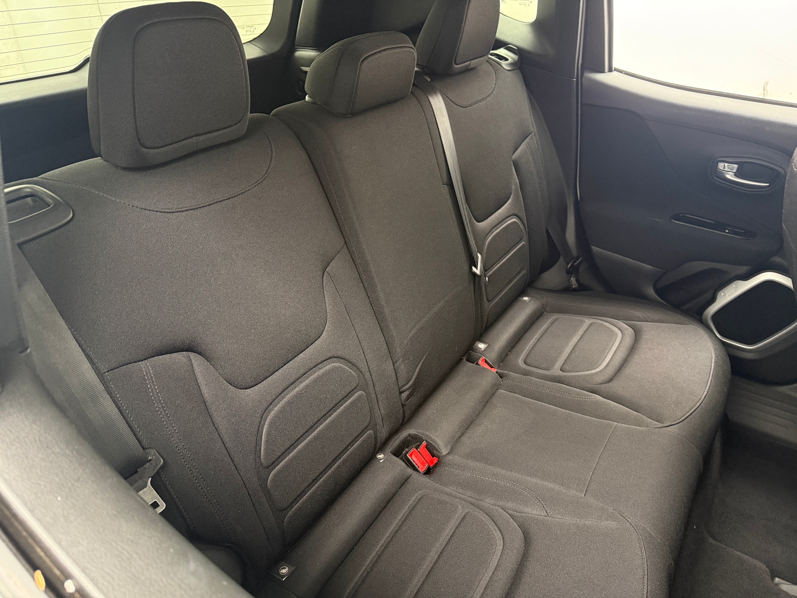 Thumbnail: 2019 Jeep Renegade - 6