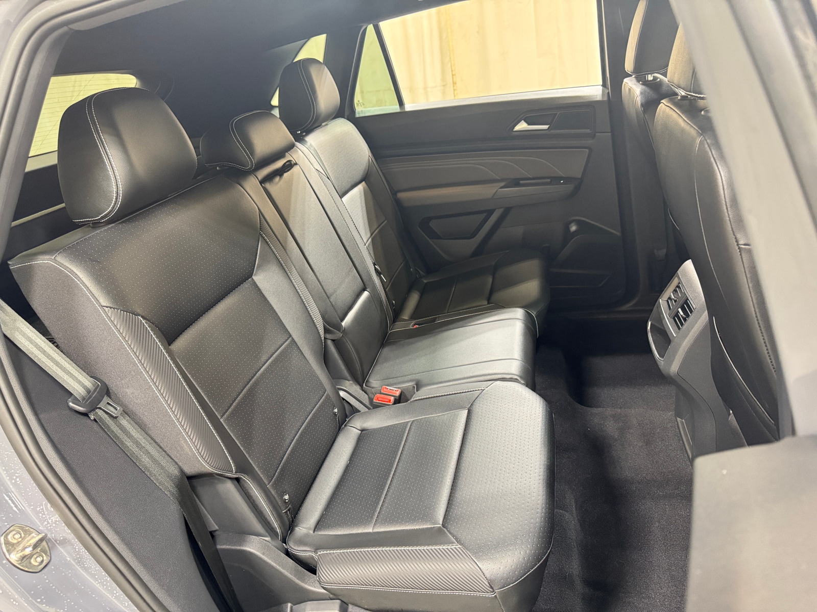 Thumbnail: 2021 Volkswagen Atlas - 5