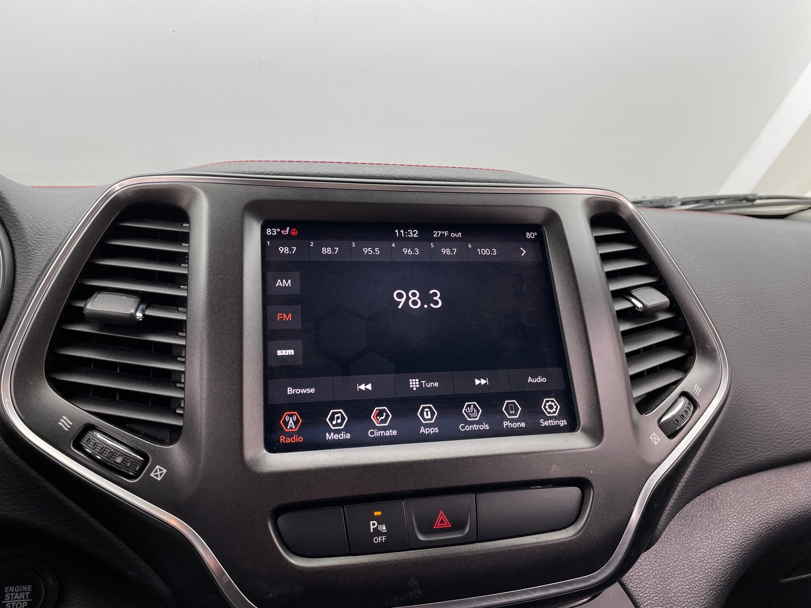 Thumbnail: 2019 Jeep Cherokee - 3