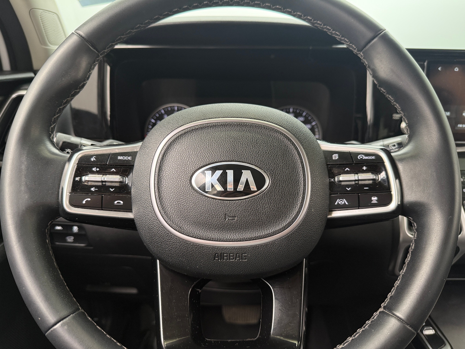 Thumbnail: 2021 Kia Sorento - 4