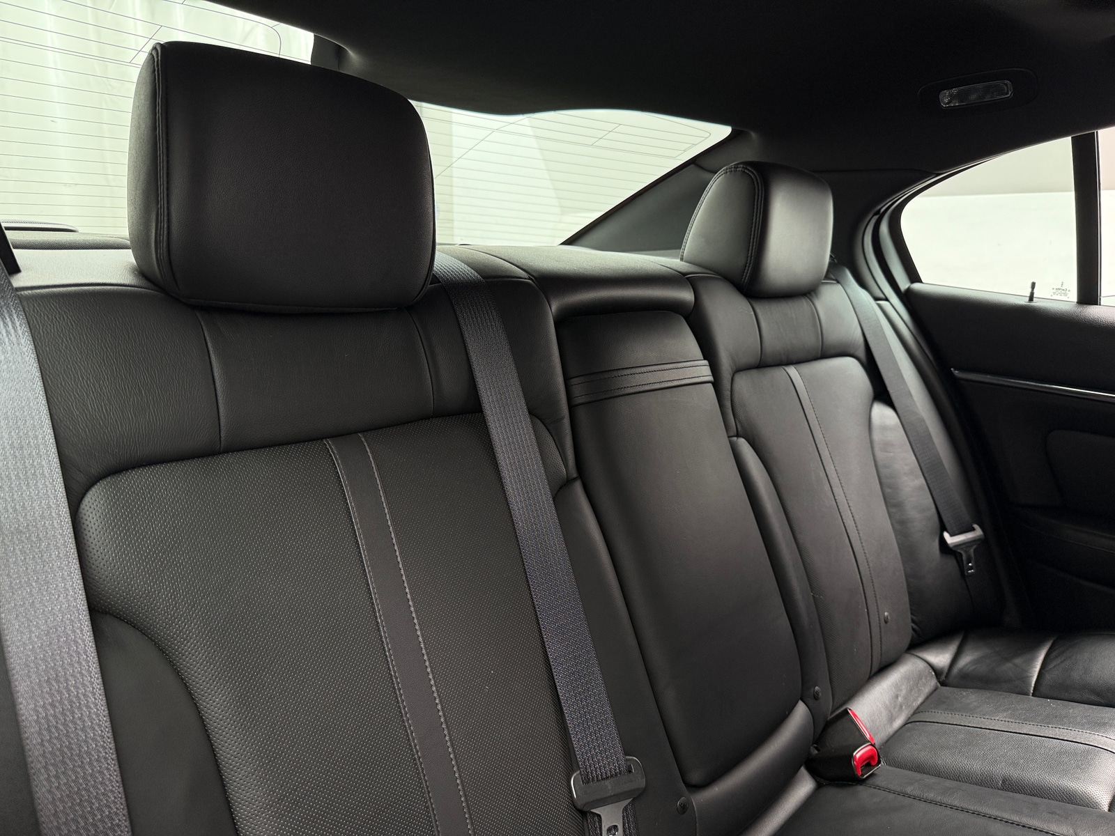 Thumbnail: 2013 Lincoln MKS - 5