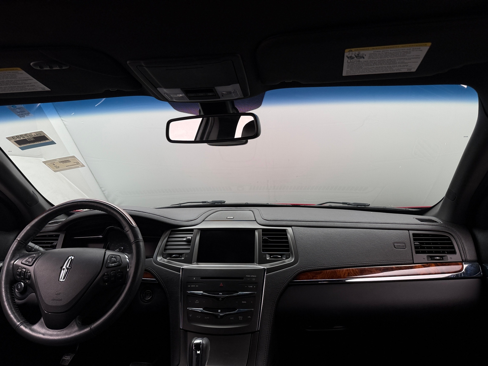 Thumbnail: 2013 Lincoln MKS - 2